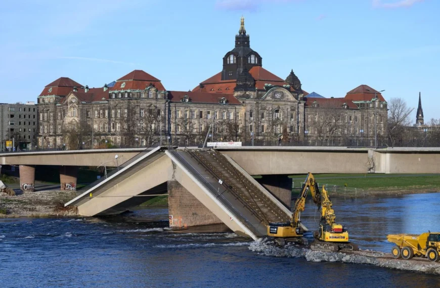 Carolabrücke Dresden